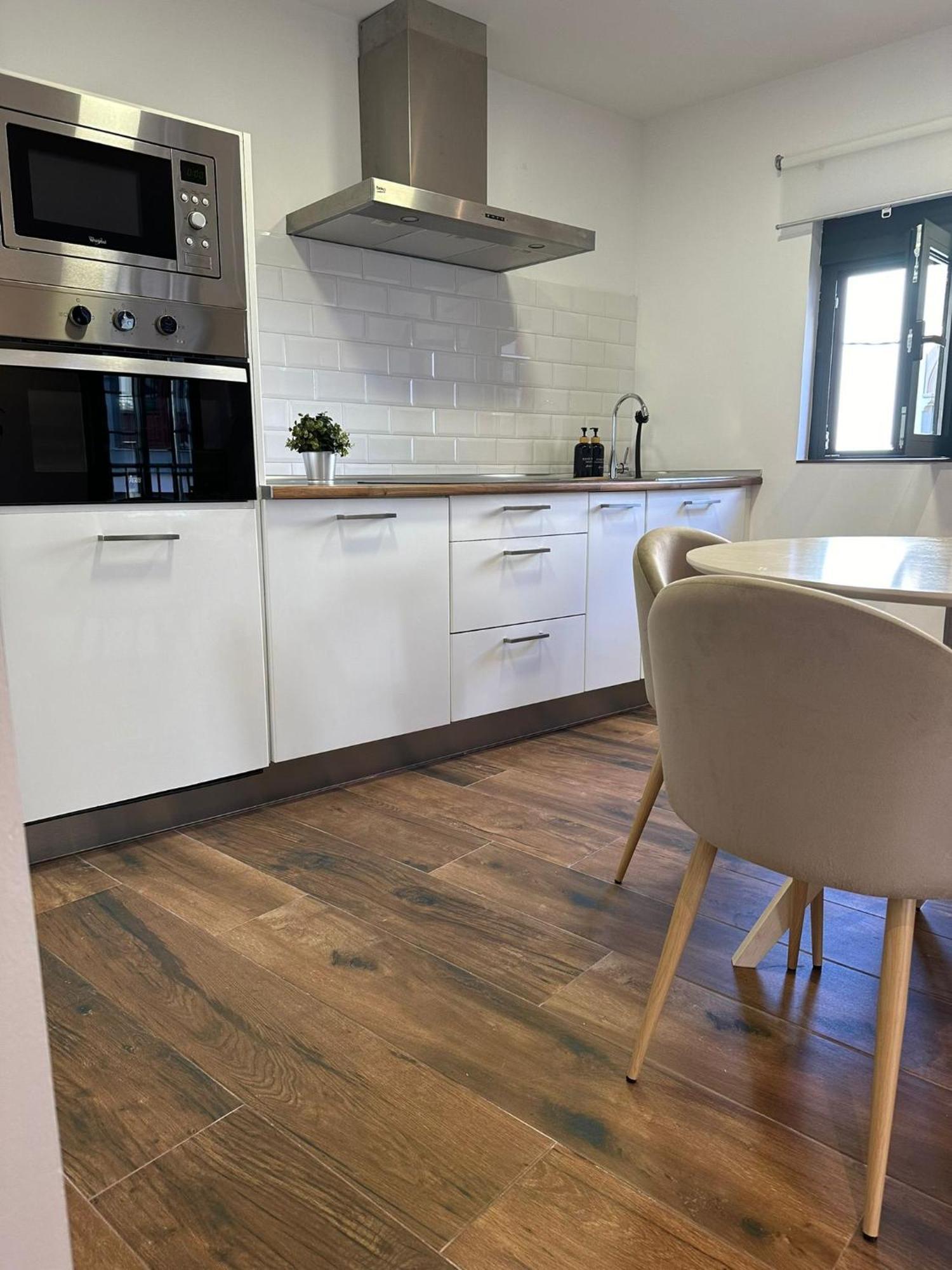 Apartamentos Urbanin I Plaza Ayuntamiento Кудільєро Екстер'єр фото