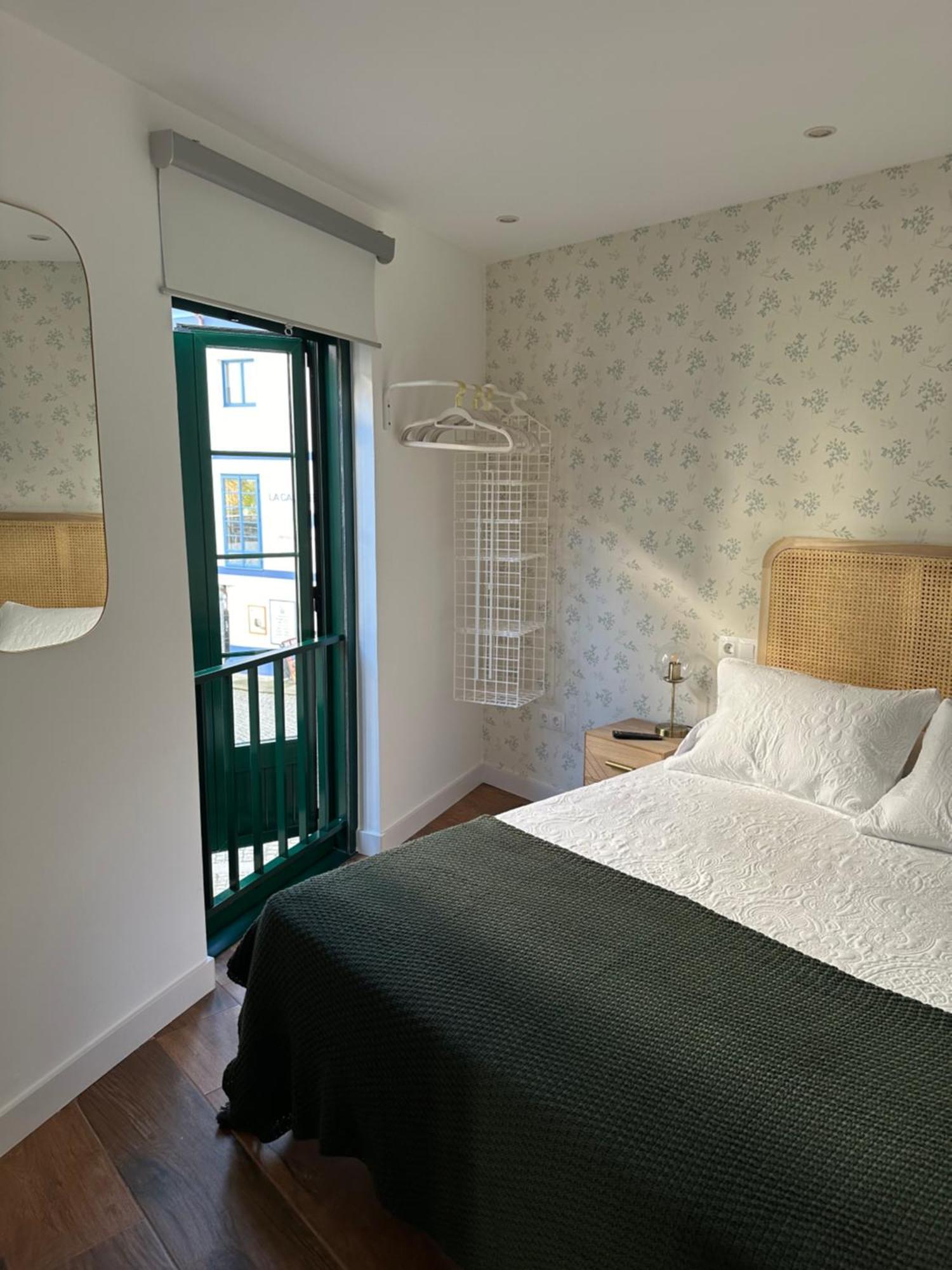 Apartamentos Urbanin I Plaza Ayuntamiento Кудільєро Екстер'єр фото